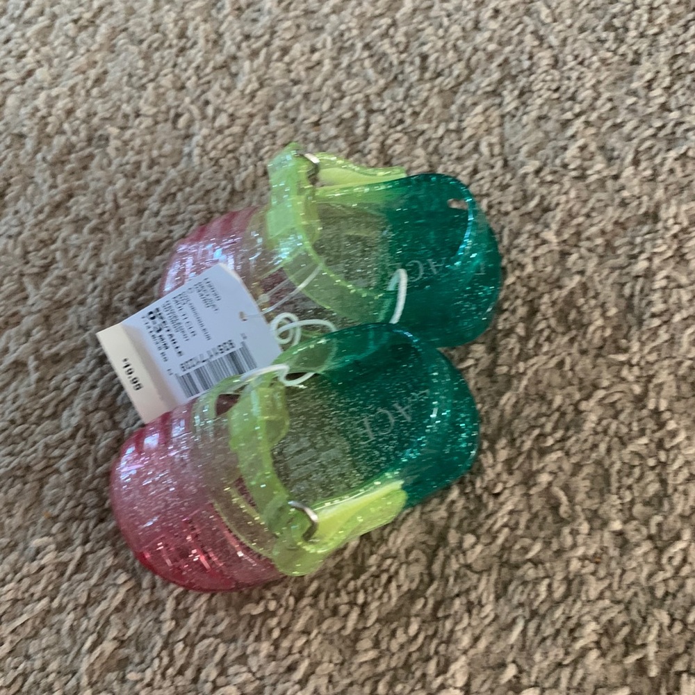 Nwt children’s place 0-3 months Shoes